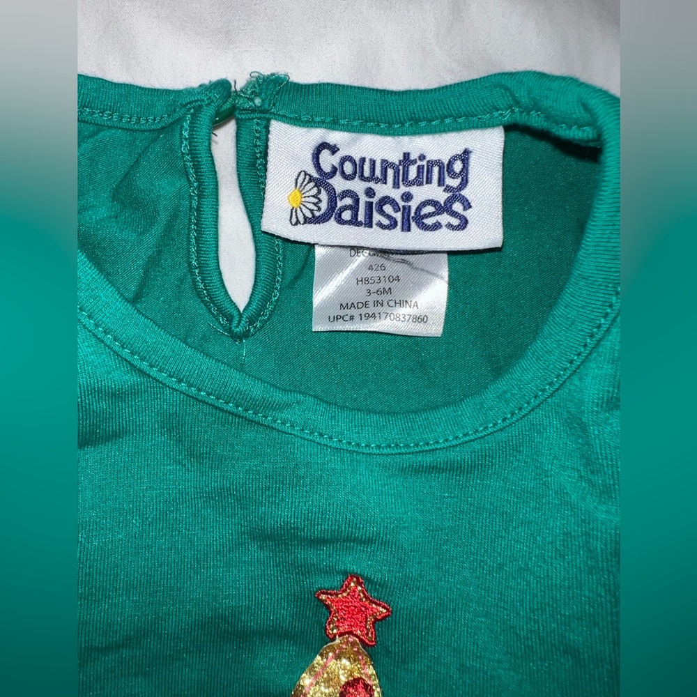 EUC Counting Daisies Christmas outfit, 3-6m - Picture 2 of 2